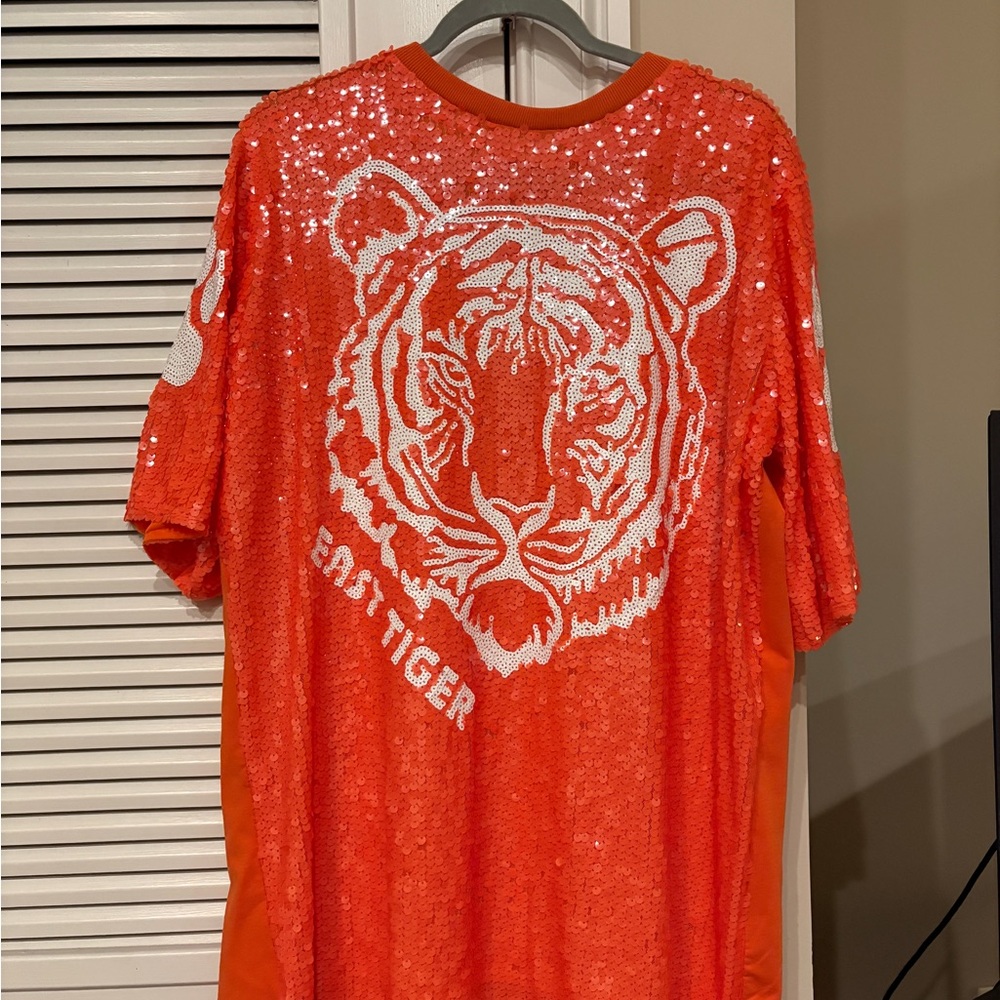 Tiger T-shirt Sequin Dress